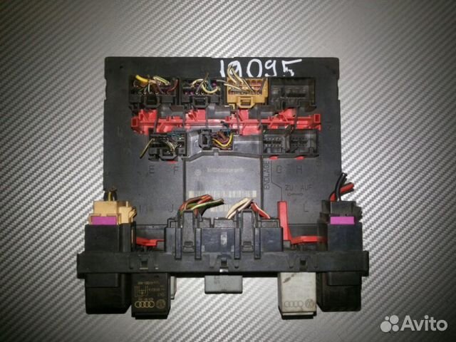 Блок управления бортовой сети Audi A3 8P Блок управления бортовой сети Audi A3 8P