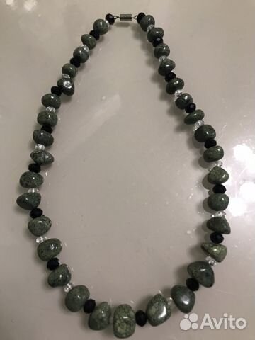 Бусы из натуральных камней