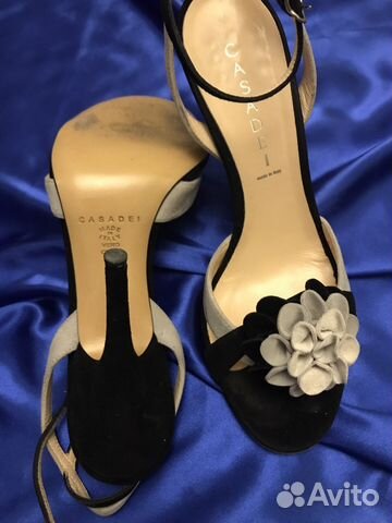 Босоножки и туфли Босоножки и туфли