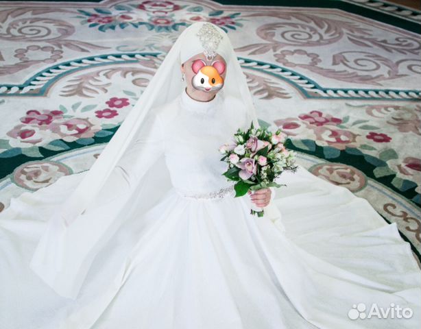 Платье на никах полный комплект Платье на никах полный комплект