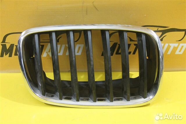 Решетка радиатора передняя правая Bmw X5 E70 Решетка радиатора передняя правая Bmw X5 E70