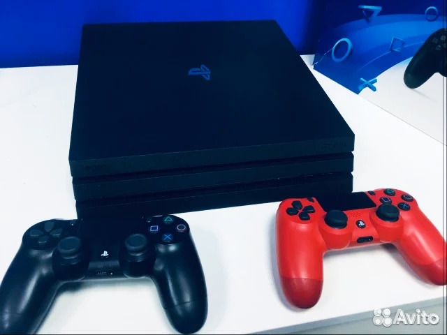 Pro PS4 Black+2 геймпада+год гарантии Pro PS4 Black+2 геймпада+год гарантии