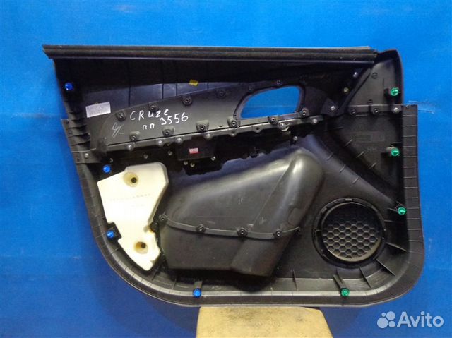 Обшивка двери передняя правая Chevrolet Cruze J300 Обшивка двери передняя правая Chevrolet Cruze J300