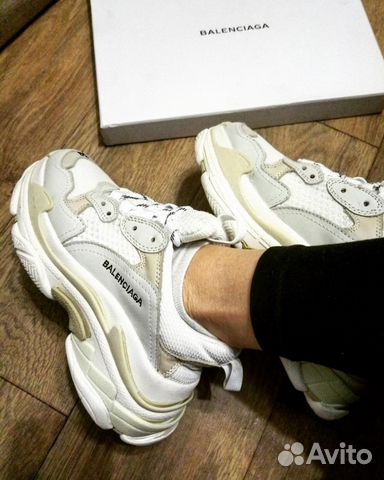 Кроссовки Balenciaga Triple s белые