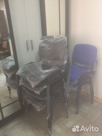 Продам стулья офисные