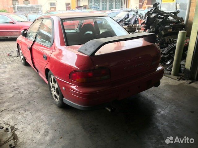 Дверь капот фара бампер Subaru Impreza (G10)