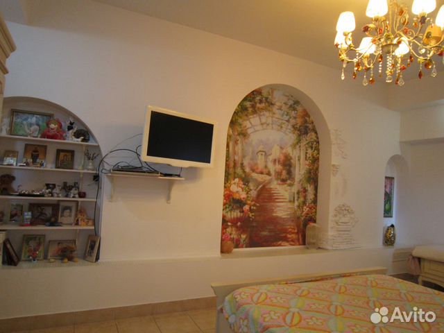 Дом 450 м² на участке 7.3 сот.