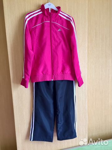 Спортивный костюм Adidas (оригинал) 140 р-р Спортивный костюм Adidas (оригинал) 140 р-р