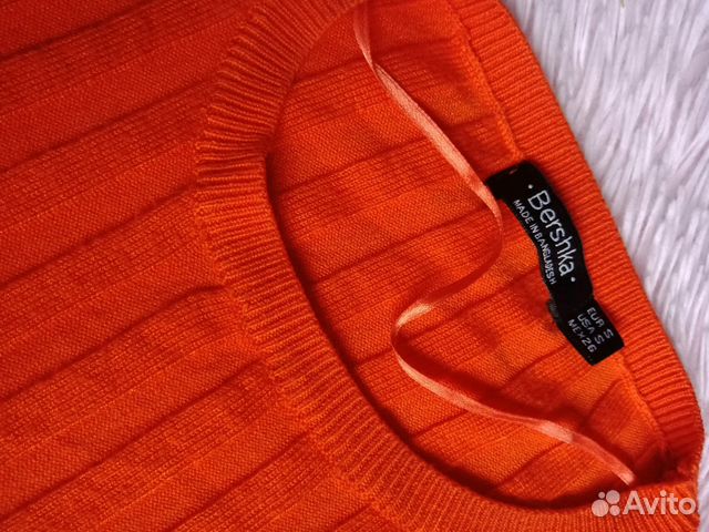 Кофта кроп топ bershka новый Кофта кроп топ bershka новый