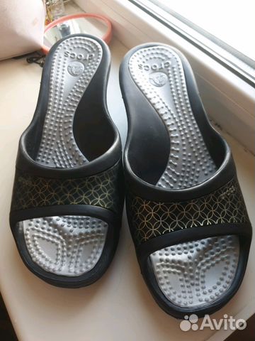Шлепанцы crocs Шлепанцы crocs