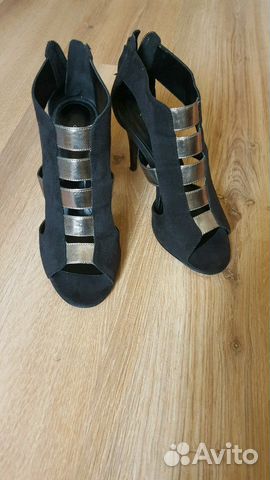 Босоножки женские charles & keith Босоножки женские charles & keith