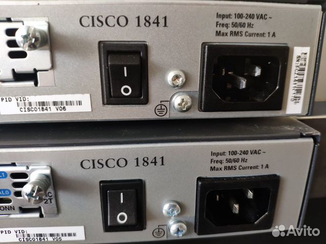 Маршрутизатор Cisco 1841 Маршрутизатор Cisco 1841