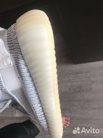 Кроссовки новые 42р Adidas Yeezy Boost V2 рефлекти Кроссовки новые 42р Adidas Yeezy Boost V2 рефлекти
