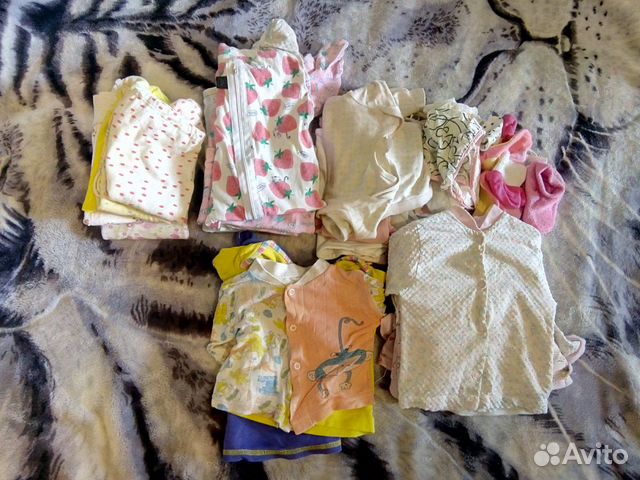 Ползунки,костюмы, распашонки,2 теплых костюма Ползунки,костюмы, распашонки,2 теплых костюма