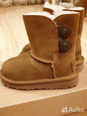 UGG детские размер 22,5 UGG детские размер 22,5