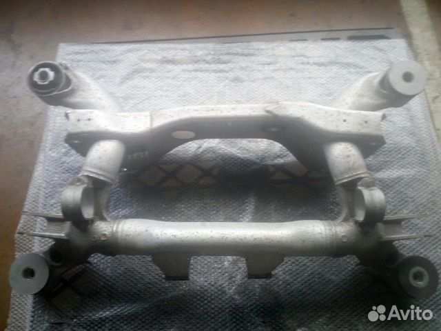 Подрамник бмв Е65