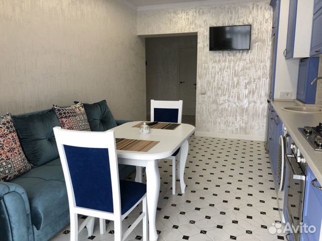 1-к квартира, 42 м², 1/5 эт.
