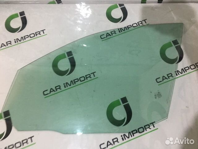 Мерседес w204 Стекло передней левой двери 204