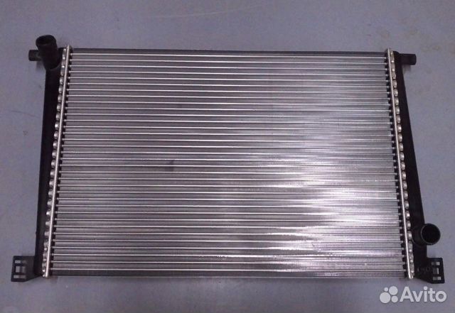 Радиатор охлаждения двигателя на Мини Купер
