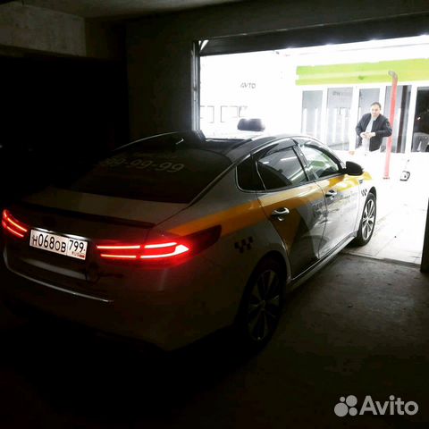Оклейка авто бренд Яндекс такси Оклейка авто бренд Яндекс такси