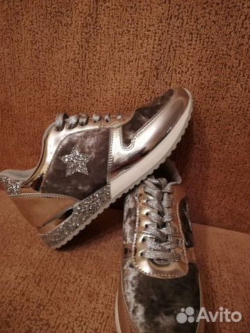 Новые женские кросовки