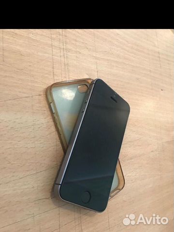 Продам iPhone se