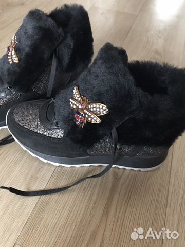 Кроссовки