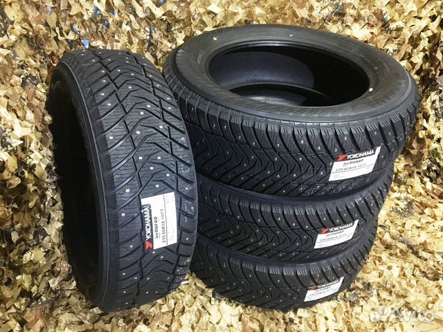 Новые 235/60 R18 Yokohama Ice Guard 65 шипы