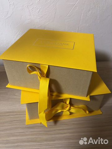 Желтая коробка Loccitane Желтая коробка Loccitane