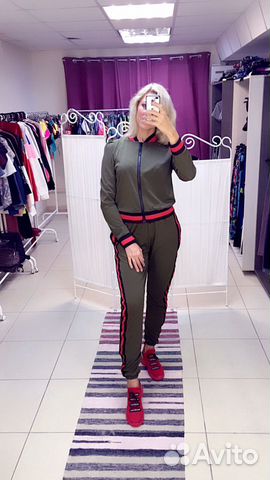 Костюм спортивный женский новый Костюм спортивный женский новый