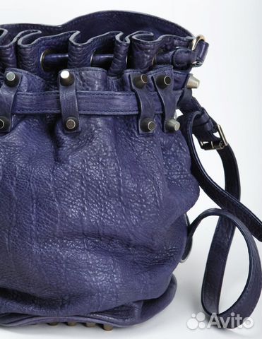 Balenciaga Кожаная сумка-торба с плечевым ремнем Balenciaga Кожаная сумка-торба с плечевым ремнем
