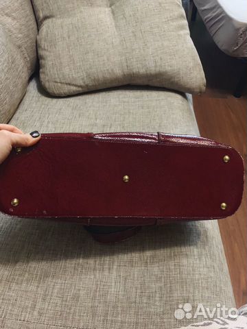 Сумка Yves Saint Laurent (б/у, красная, лаковая)