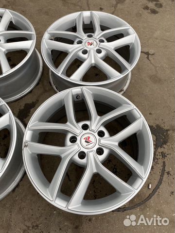 Литые диски б/у r17 5/112