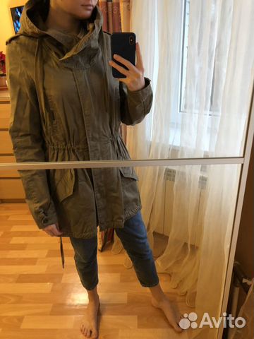 Парка Guess (б/у) Парка Guess (б/у)