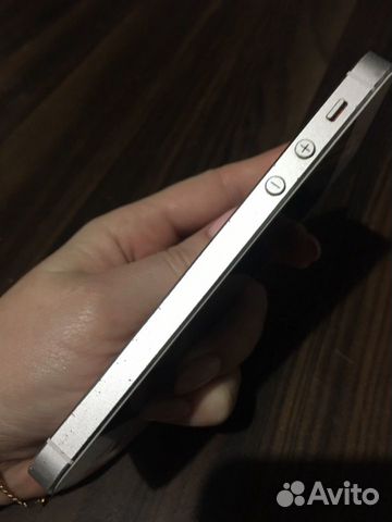 Телефон iPhone 5s 32gb Телефон iPhone 5s 32gb