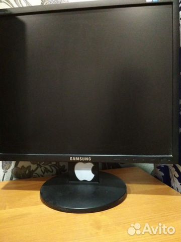 Монитор SAMSUNG