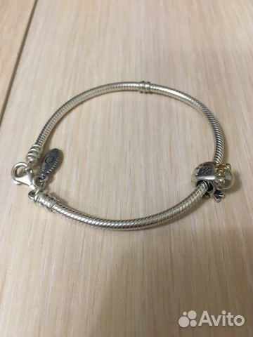 Браслет с шармом Pandora