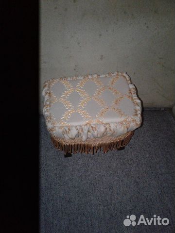 Кукла фарфоровая