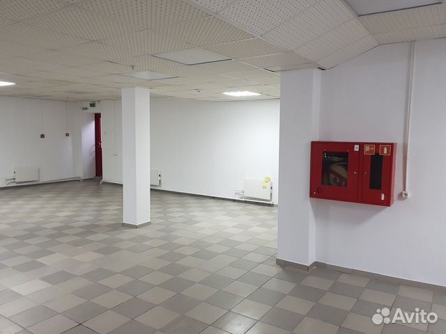 Помещение свободного назначения, 423.6 м² Помещение свободного назначения, 423.6 м²