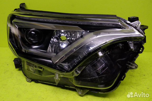 Фара правая Toyota Rav4 LED Без Дефектов 2016-2019 Фара правая Toyota Rav4 LED Без Дефектов 2016-2019