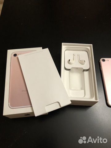 Телефон iPhone 7 32 Gb Телефон iPhone 7 32 Gb