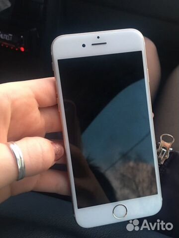 Телефон iPhone