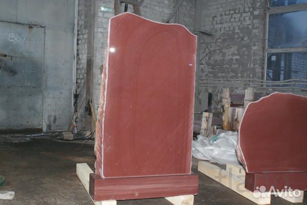 Памятники из красного гранита Памятники из красного гранита