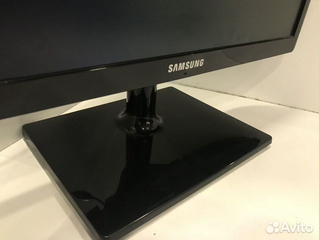 Телевизоры и плазменные панели SAMSUNG T19C350EX Телевизоры и плазменные панели SAMSUNG T19C350EX