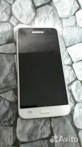 Телефон SAMSUNG J3 2016 Телефон SAMSUNG J3 2016