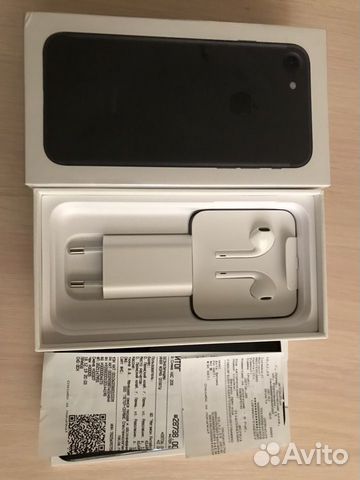Телефон iPhone 7 32Gb black mat