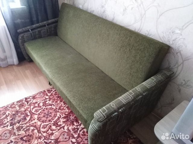 Диван