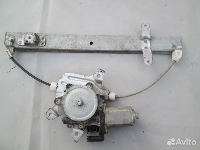 Стеклоподъемник передний правый Nissan Tiida C11