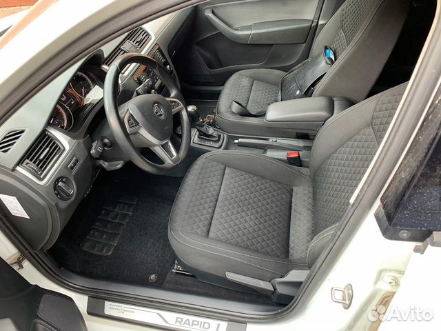 Skoda Rapid 1.6 AT, 2016, 72 500 км