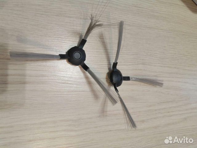 Робот пылесос с влажной уборкой Linnberg Aqua Робот пылесос с влажной уборкой Linnberg Aqua